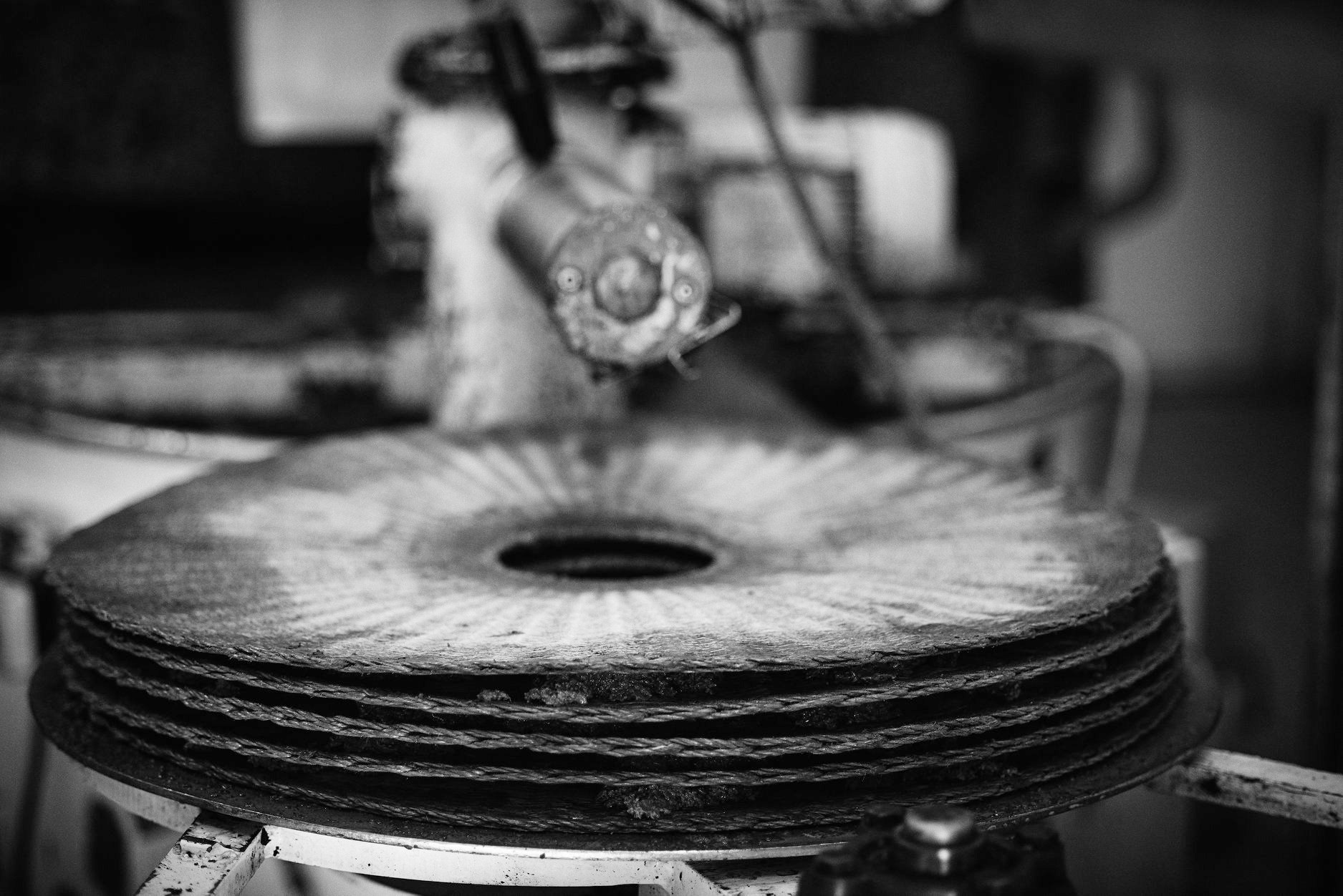 Scourtins pour le pressage